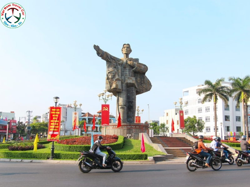 Tượng đài Mẹ Nhu
