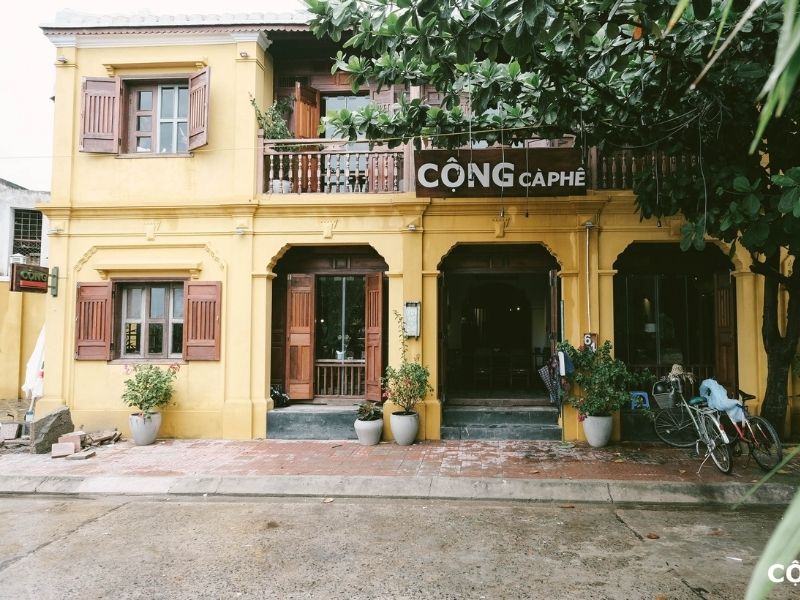 top 8 quan ca phe hoi an song ao ngam pho co cuc dep 1 Cộng Cà Phê – nét xưa giữa lòng phố cổ
